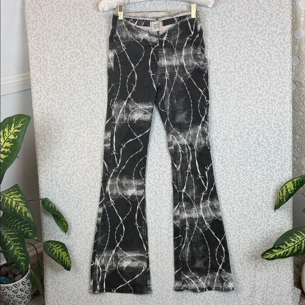 BDG Urban Outfitters Printed Ruched V-front Flare Jeans Lightweight Pants Sz.25